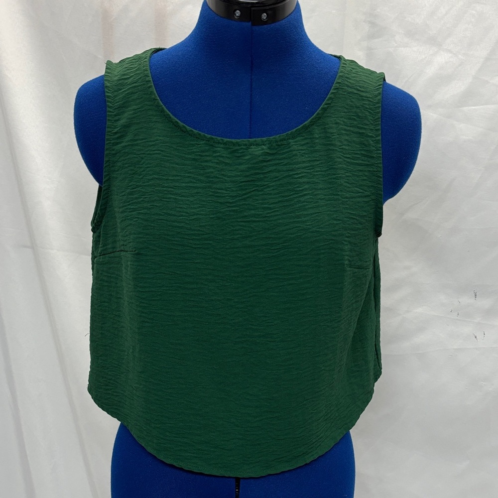 Roylamp Elegant Sleeveless Tank Top in Deep Green